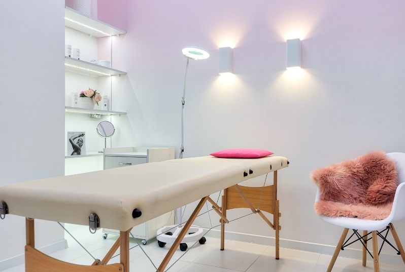 For beauty salons and massage therapists in Edinburgh, the Independent Traders Edinburgh City Directory presents a unique and powerful platform to connect with a discerning local audience that actively seeks out and values independent businesses. 
